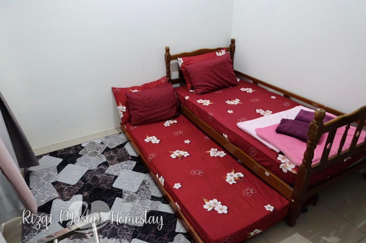 Rizqi Muslim Homestay Meru Casa Kayangan Ipoh Buitenkant foto