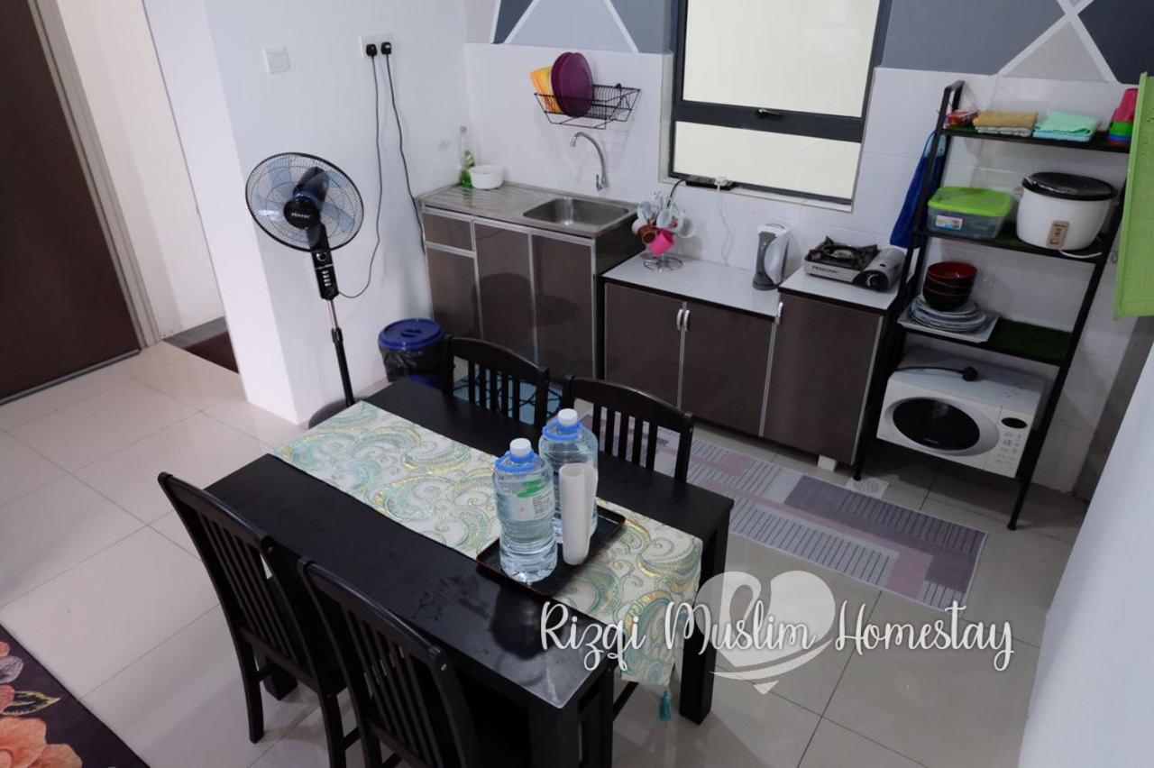 Rizqi Muslim Homestay Meru Casa Kayangan Ipoh Buitenkant foto