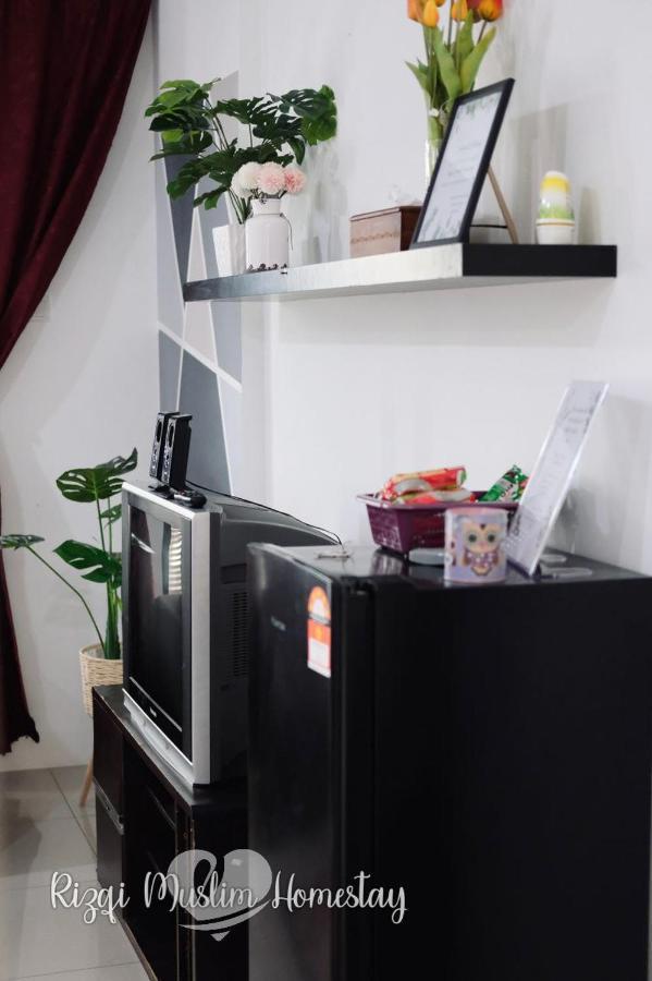 Rizqi Muslim Homestay Meru Casa Kayangan Ipoh Buitenkant foto